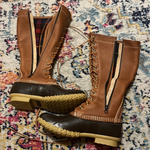 NWOT LL Bean, Women’s Bean Boots 16” Thinsulate - Picture 4 of 7